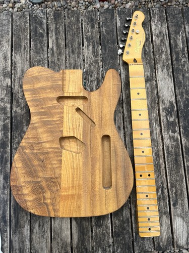 Cracked squier classic - cracked,