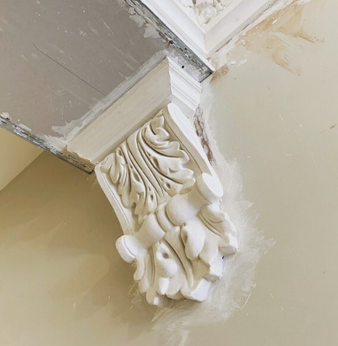 Large plaster corbel - large,