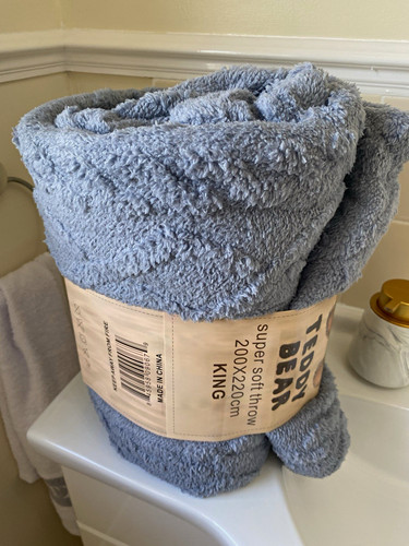Blue supersoft throw - blue,