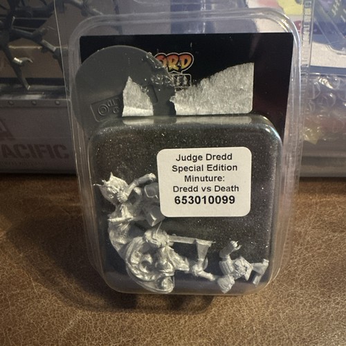 Warlord games judge dredd - judge,