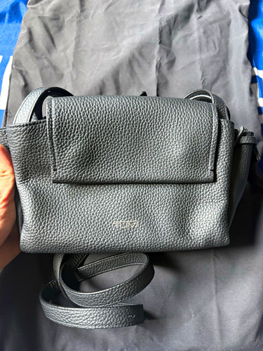 Tumi black pebbled leather - pebbled,