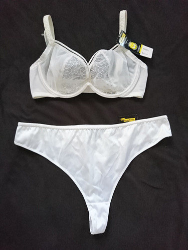 Wonderbra white ltd edt - white,