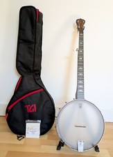 Deering Goodtime Artisan Americana 5-String Banjo Soft Case Spare Strings Capo