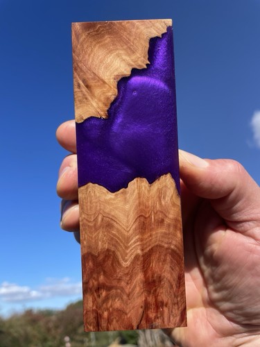 Stabilised live edge red - stabilised,