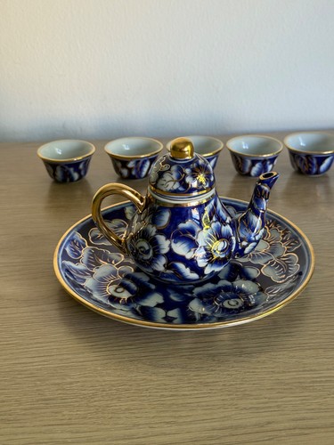 Vintage cobalt blue floral - floral, tea
