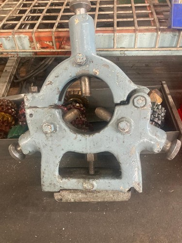 Metal lathe steady rest - steady,