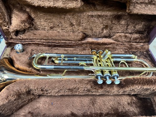 Used arbiter trumpet - arbiter, outfit