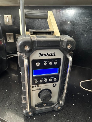 Makita dmr109 dab job - dmr109,