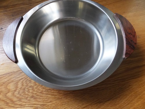 Medium sized oval stainless - medium,