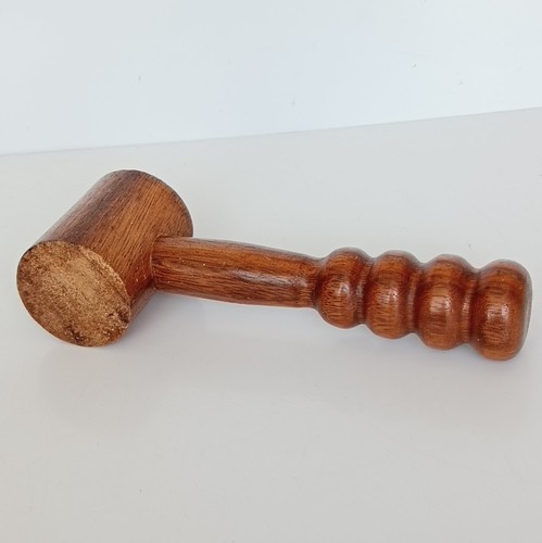 ✅Vintage wooden mallet gavel