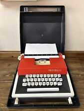 Vintage Children’s Petite Deluxe Typewriter 