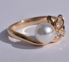 Mikimoto Pearl & Diamond Ring