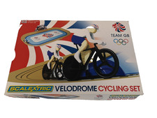 Hornby Scalextric Team GB Velodrome Cycling Track Set  I2 Y204