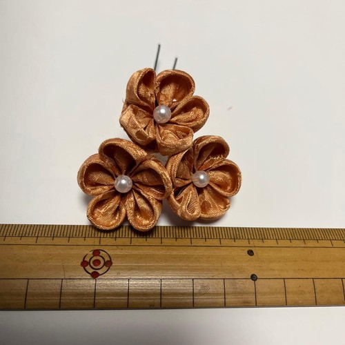 Tsumami hair ornament handmade - tsumami,