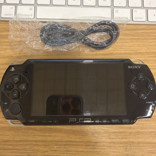 Sony psp 2000 slim - slim, lite