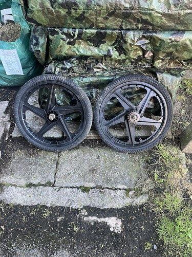Retro plastic bmx wheels - plastic,