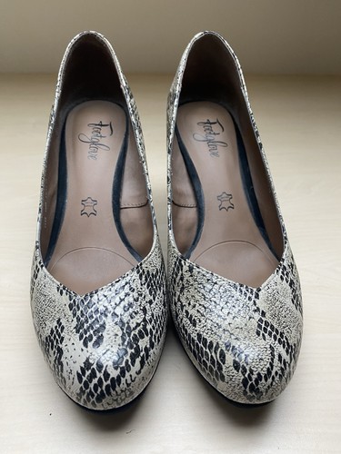 Snake effect leather court - leather,