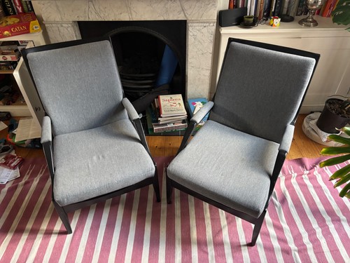 Selling two vintage - , cintique