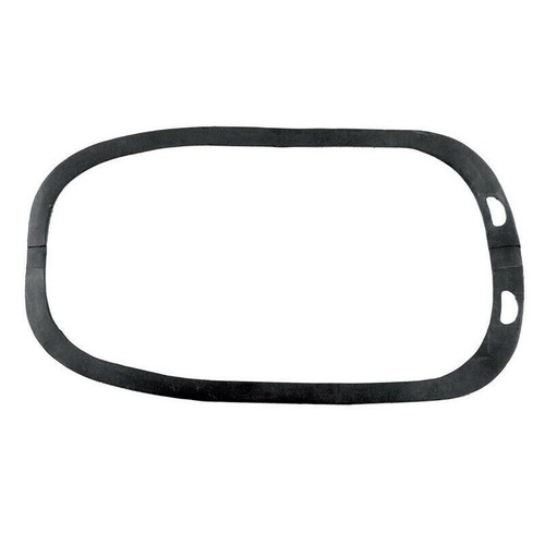 Gasket between petrol - , tank