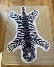 Tiger Grey Skin Shape Rug Mat