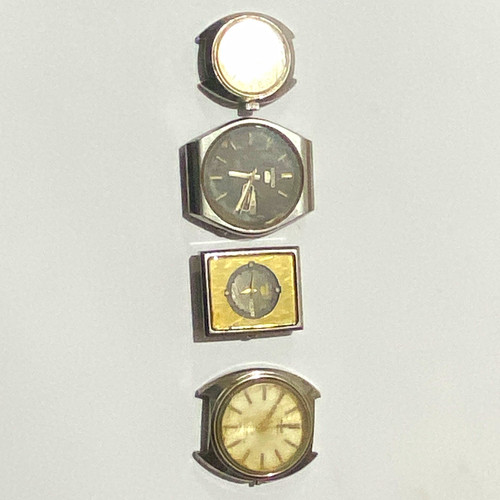 Lot wristwatch cases - of, 4