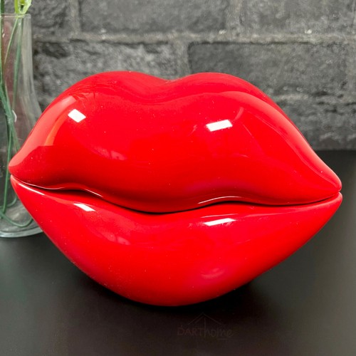 Ceramic red lips ornament - ceramic,