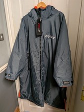BNWT dryrobe Advance New V3