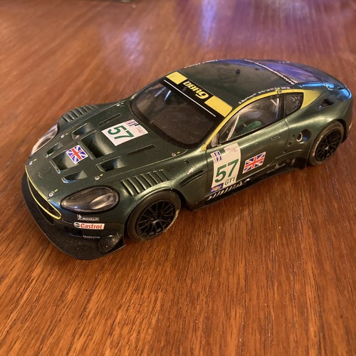 Scalextric aston martin dbr9 - scalextric,