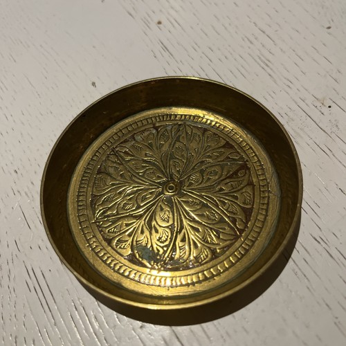 Vintage brass trinket dish - brass,