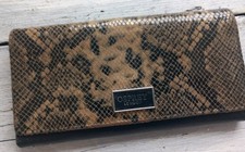 Osprey London wallet featuring