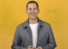 Scott Mills - Radio DJ - Hand