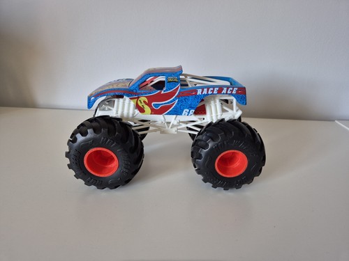 Hot wheels monster trucks 24 - hot,
