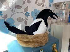 Dowman Soft Touch Magpie &