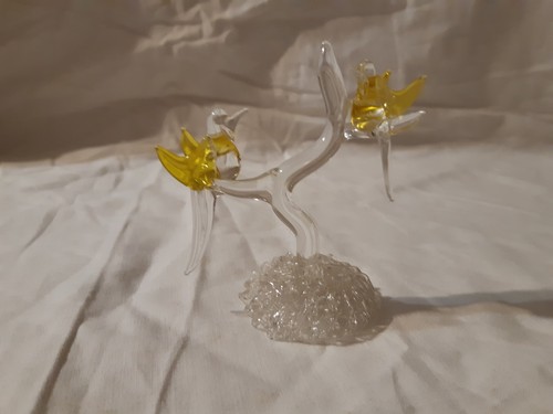 Art glass birds tree figure - on,