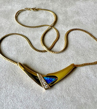 VINTAGE 9ct GOLD NATURAL BLACK