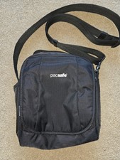 Pacsafe Metrosafe Anti-Theft LS200 Crossbody Bag in Black