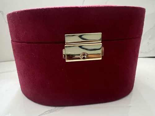 Red velvet oval - red,