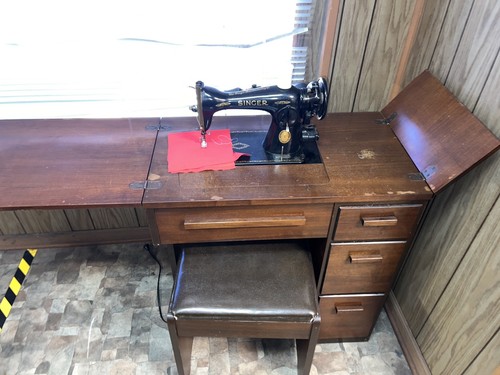 Vintage singer sewing machine - singer,