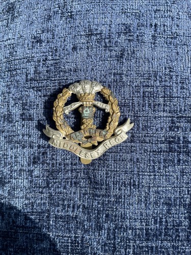 Middlesex regiment cap badge - regiment,