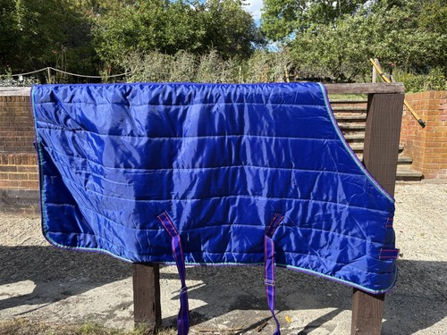 Unbranded mediumweight stable