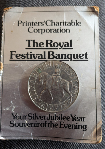 1977 crown queen silver - queen's,