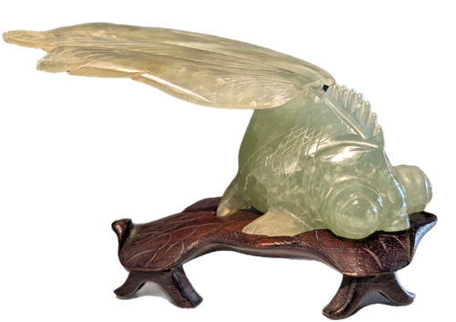 Jade sculpture gold - jade, fighting