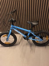 Universal Kids 16 Inch Bike