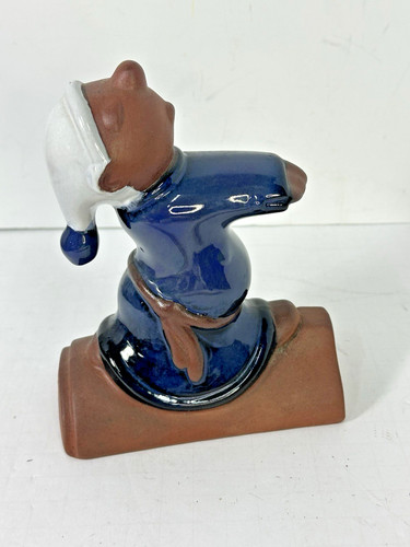 Roof ridge guard - guard, figure