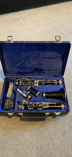 Boosey hawkes b12 clarinet - boosey,