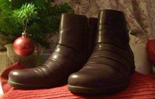 Ladies Clarks Burgundy Leather