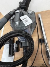 AmazonBasics Cylinder Bagless