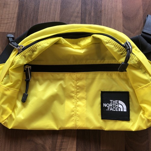 North face large - waist, bag