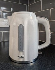 White Breville Jug Electric