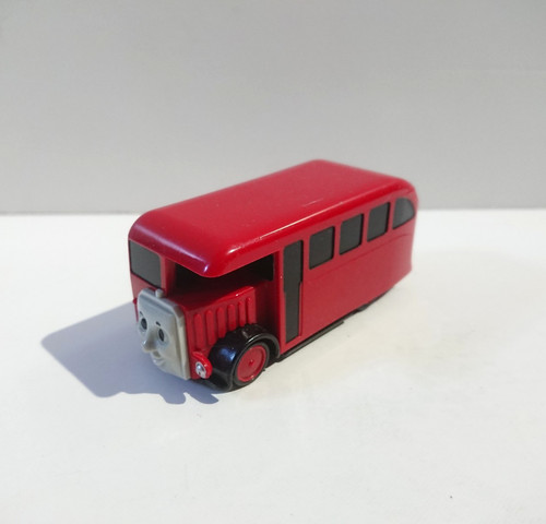 Tomy trackmaster train - train,